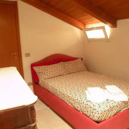 Deliziosa Mansarda Nel Quartiere Marina - Cagliari Q8577 Apartment Exterior photo